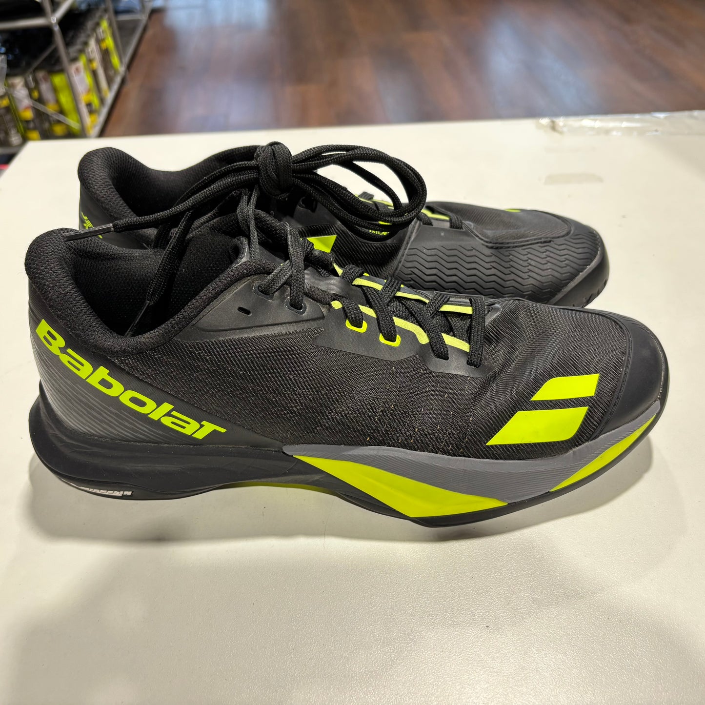 Babolat Jet Mach 4 size 9.5 (condition 9/10)