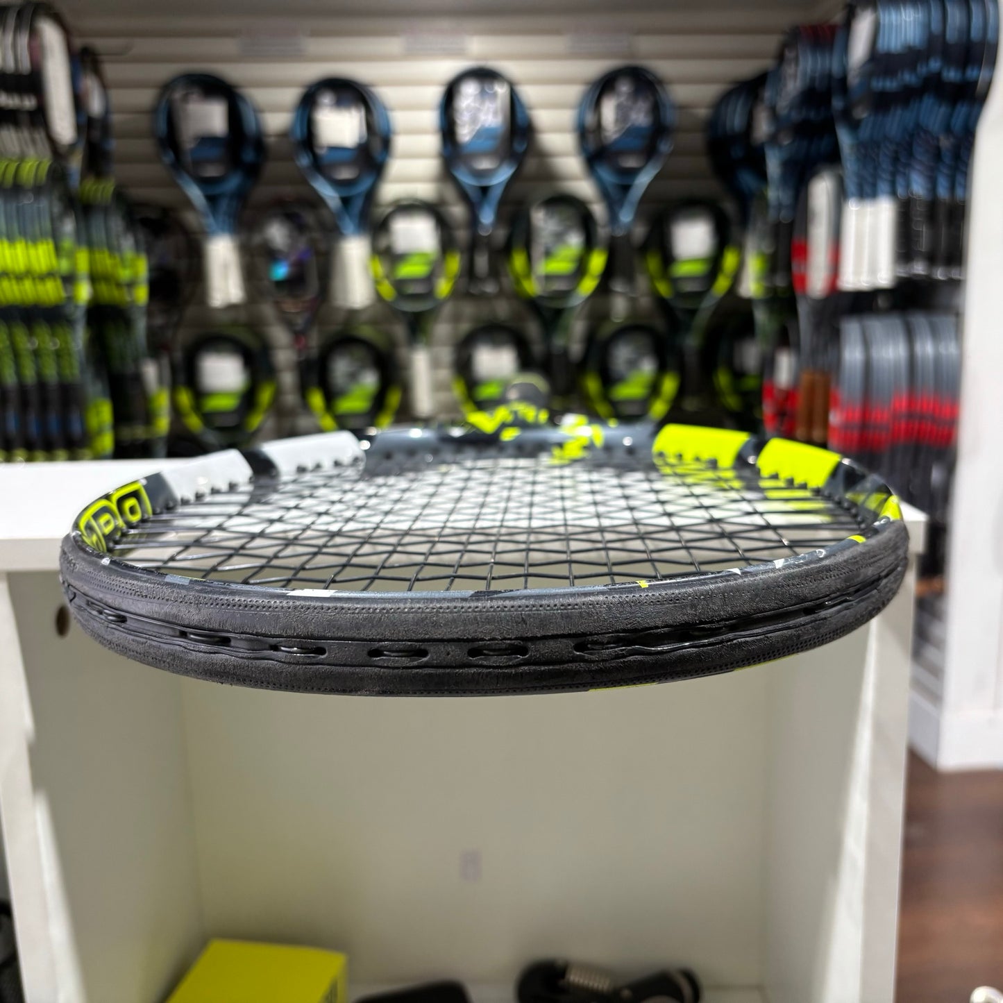 Babolat Pure Aero gripsize 4 3/8 (Condition 7/10) 0826-4