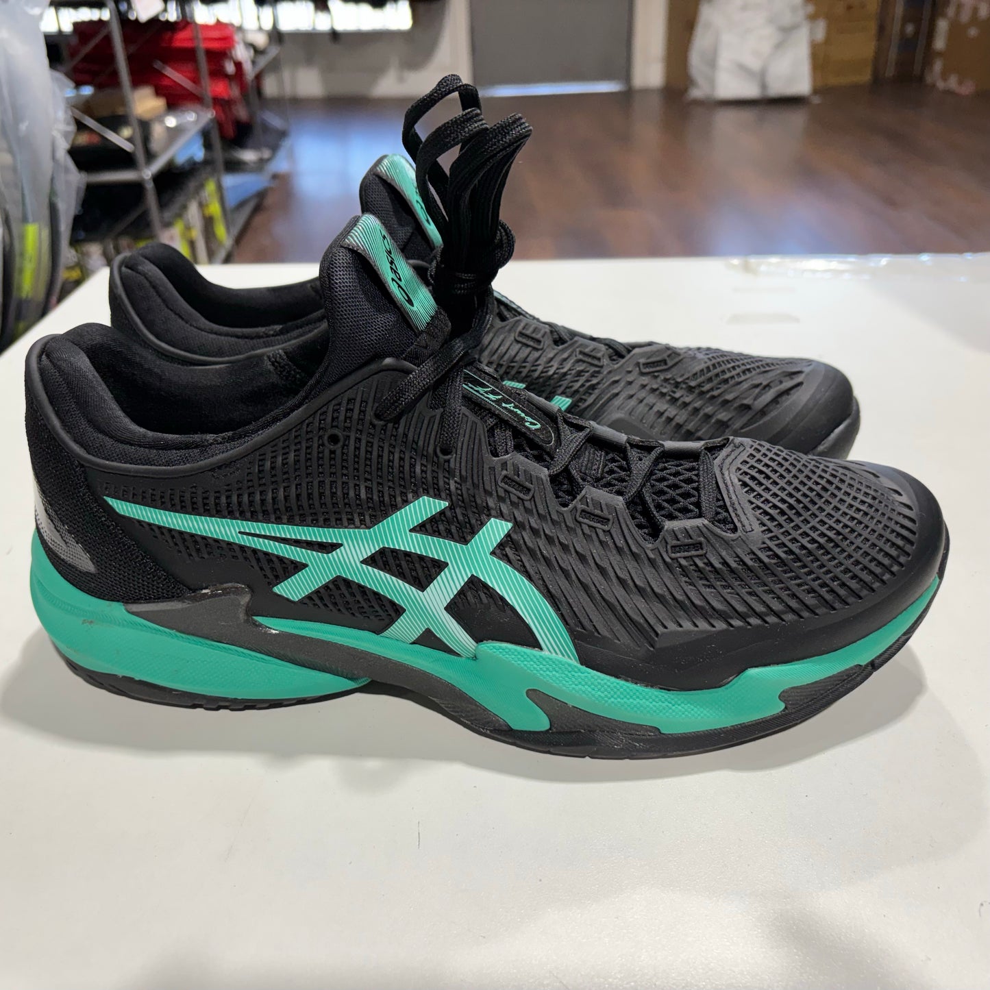 Asics Court FF 3 men's tennis shoes 370.002 size 11.5 (condition 9/10)
