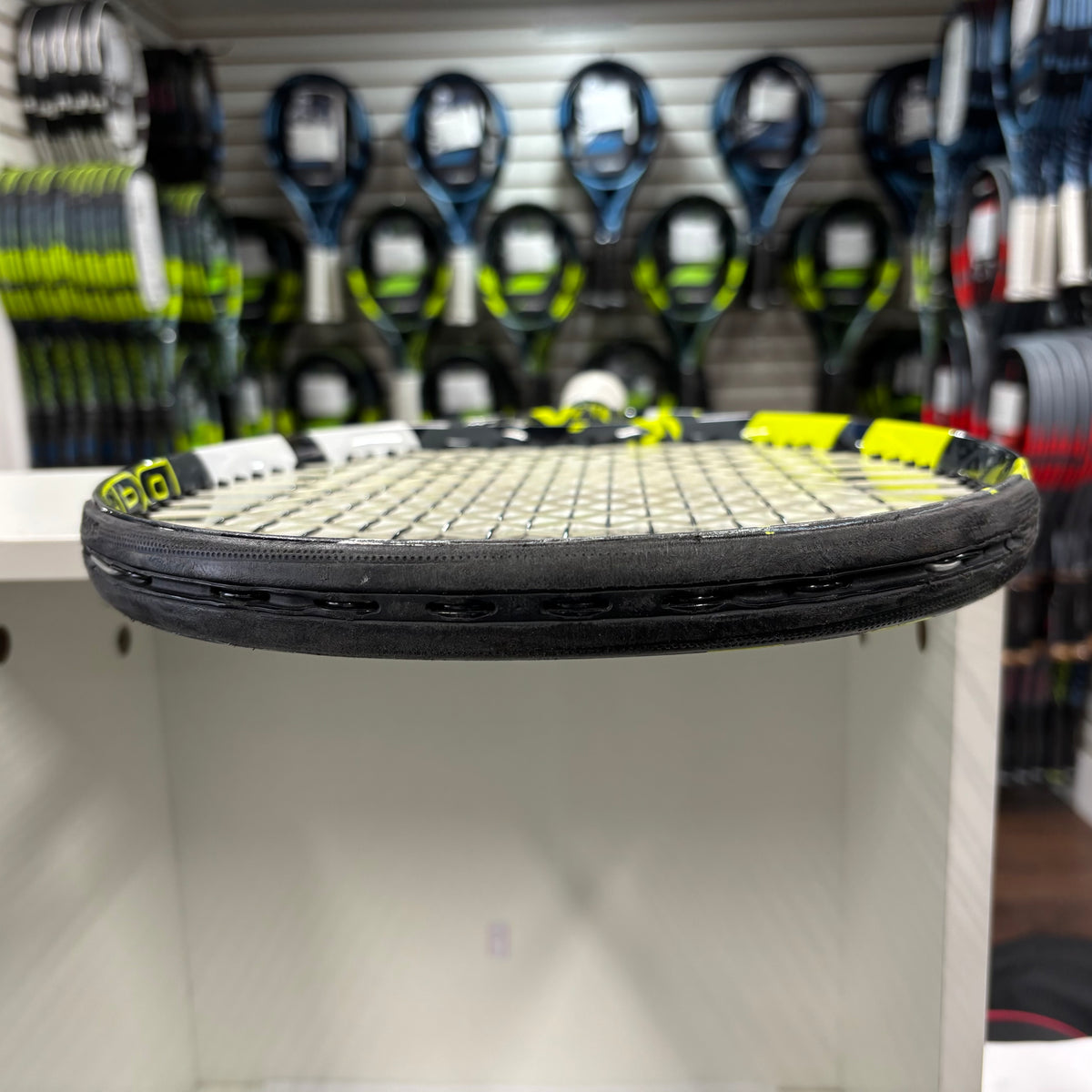 Babolat Pure Aero gripsize 4 1/8 (Condition 8/10) 1001-1