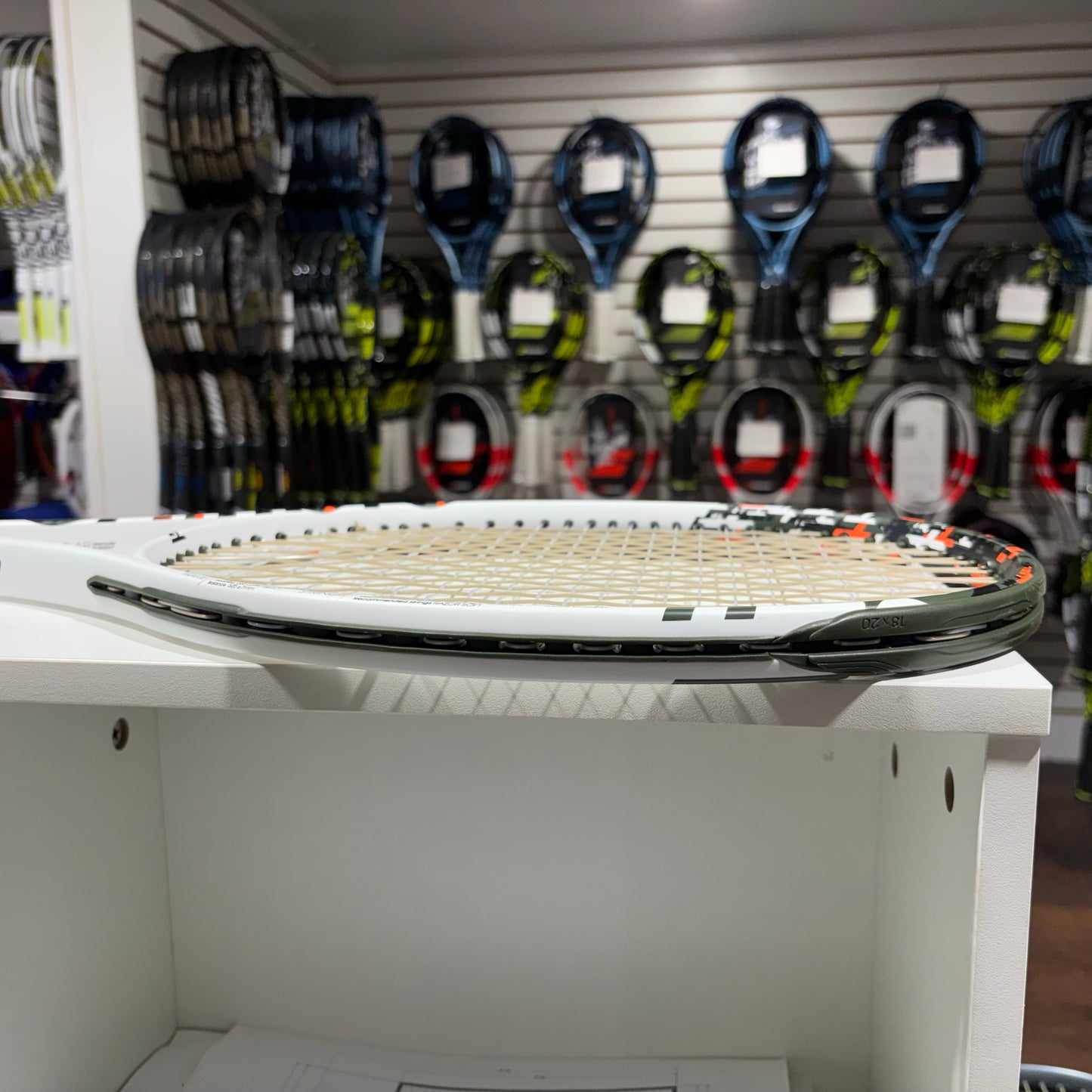 Tecnifibre TF40 305 18x20 grip 4 1/4 (Condition 9.9/10) 0724-6
