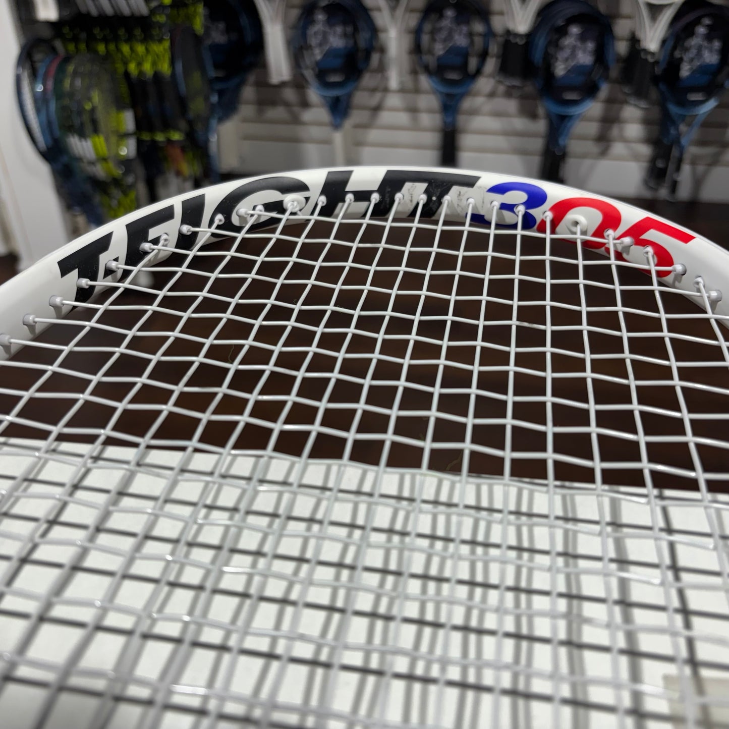 Tecnifibre TFight 305 ISO gripsize 4 3/8 (Condition 9/10) 0415-2