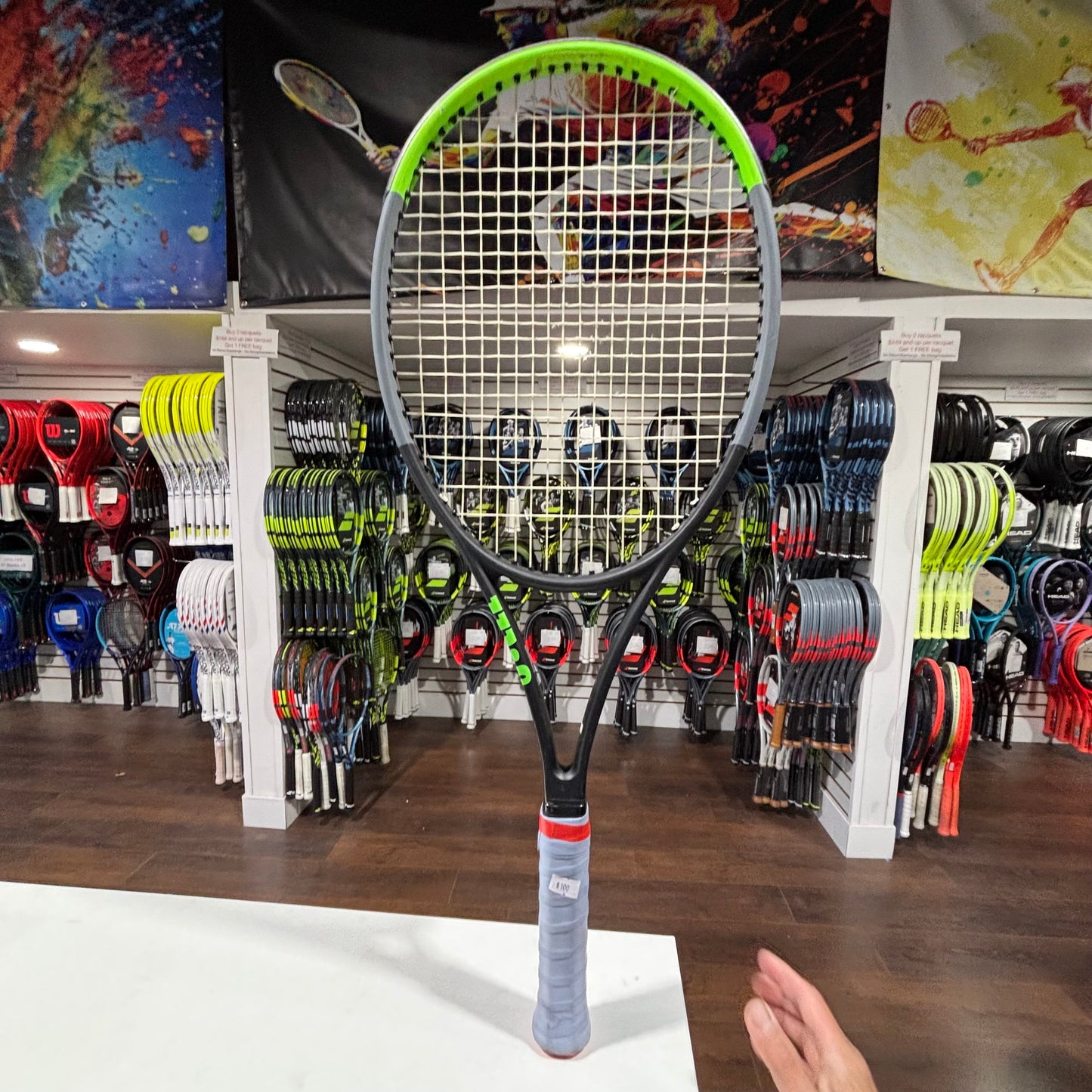 Wilson Blade 98 18x20 v7 grip 4 1/4 (Condition 8/10) 0417-03