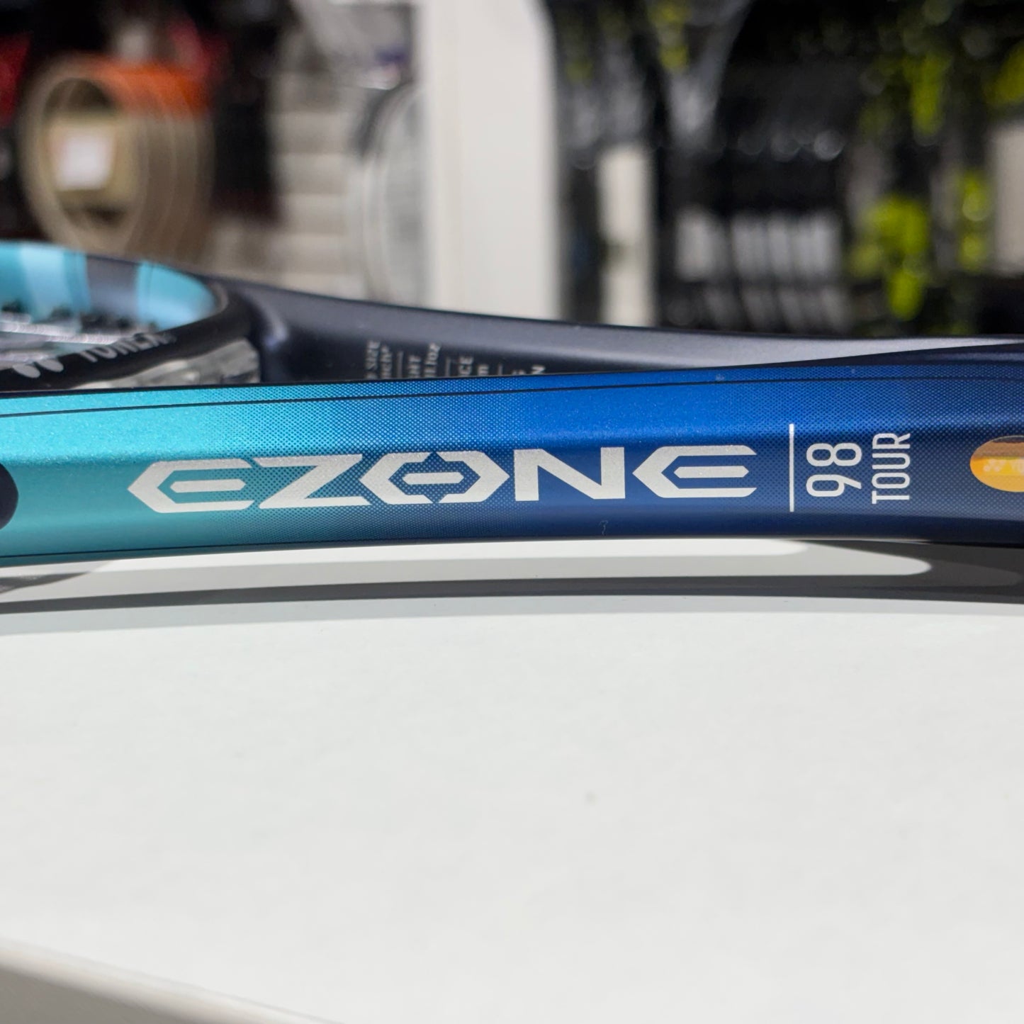 Yonex Ezone 98 Tour gripsize 4 3/8 (Condition 8/10) Made in Japan 230728