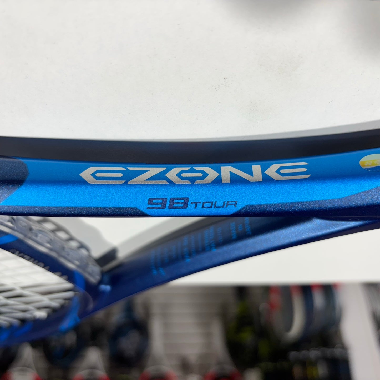 Yonex Ezone 98 Tour grip 4 1/4 Japan (Condition 9/10) 0724-1