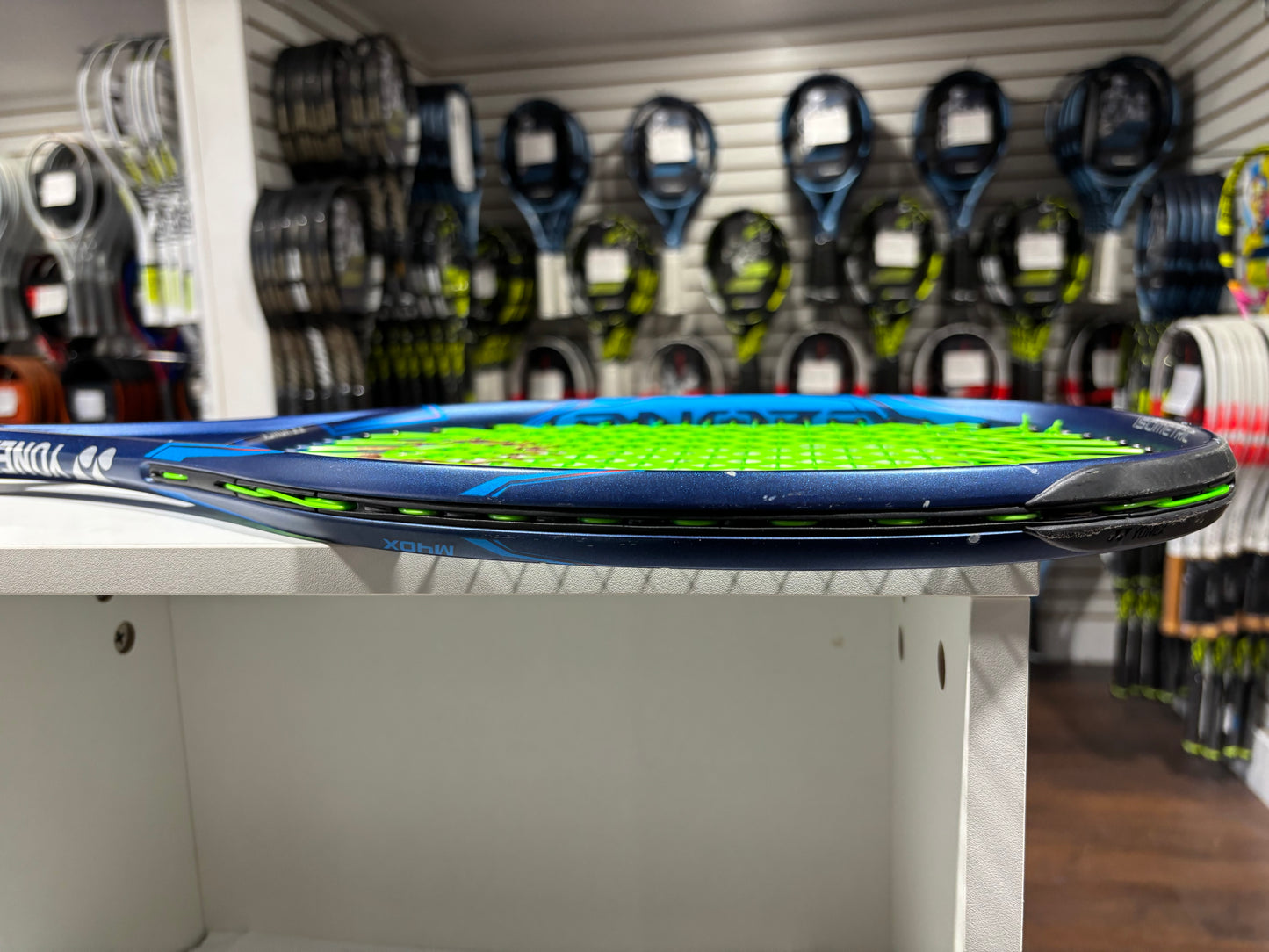 Yonex Ezone 98+ grip 4 1/2 Japan (Condition 7/10) 0729-2