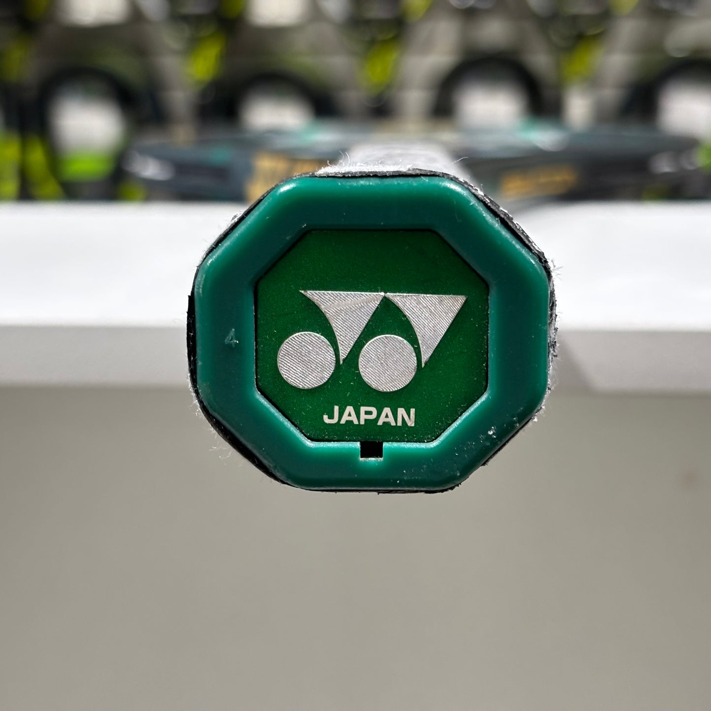 Yonex Vcore Pro 97 HG 330 grip 4 1/2 Japan (Condition 6/10) 0617