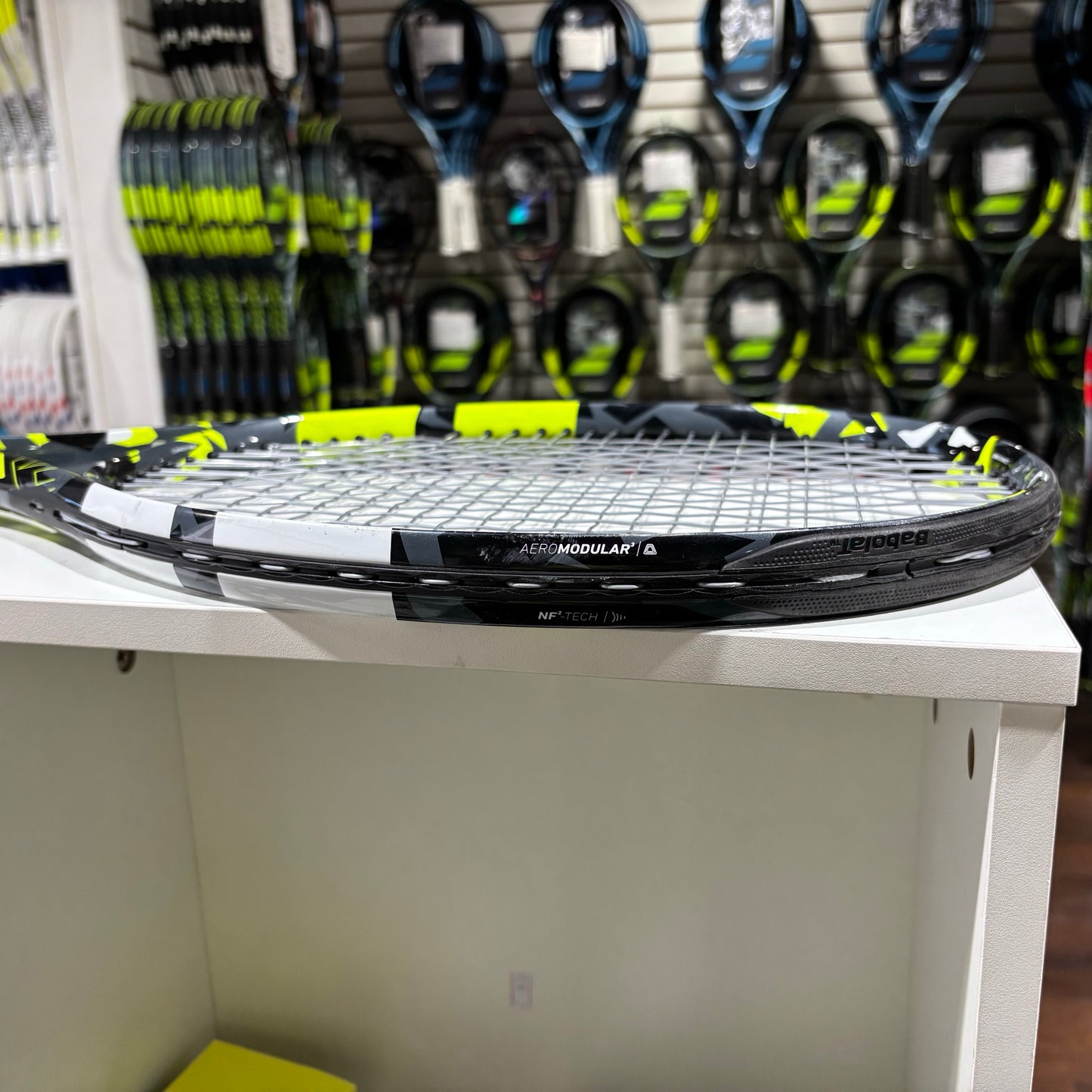 Babolat Pure Aero Plus gripsize 4 3/8 (Condition 8/10) 0826-3