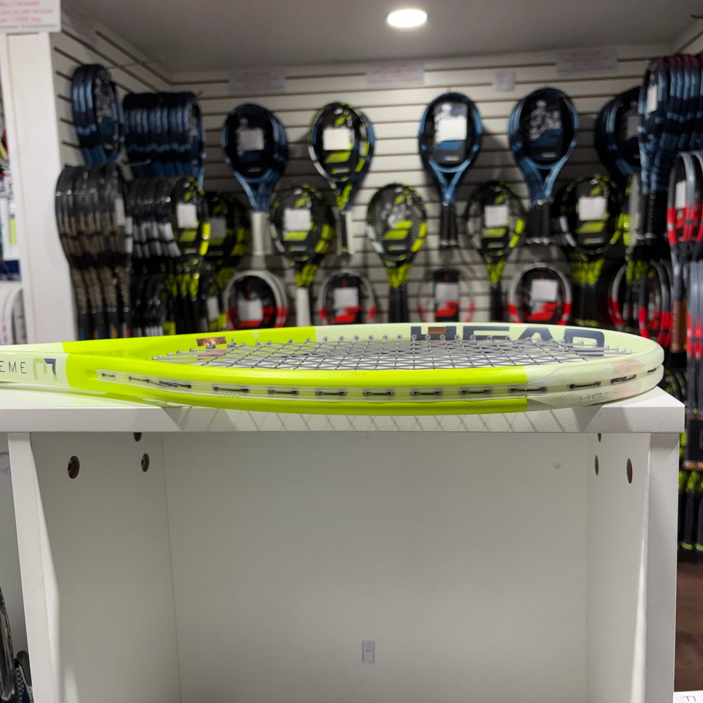 Head Auxetic 2 Extreme Pro gripsize 4 3/8 (Condition 9/10) 0204-5