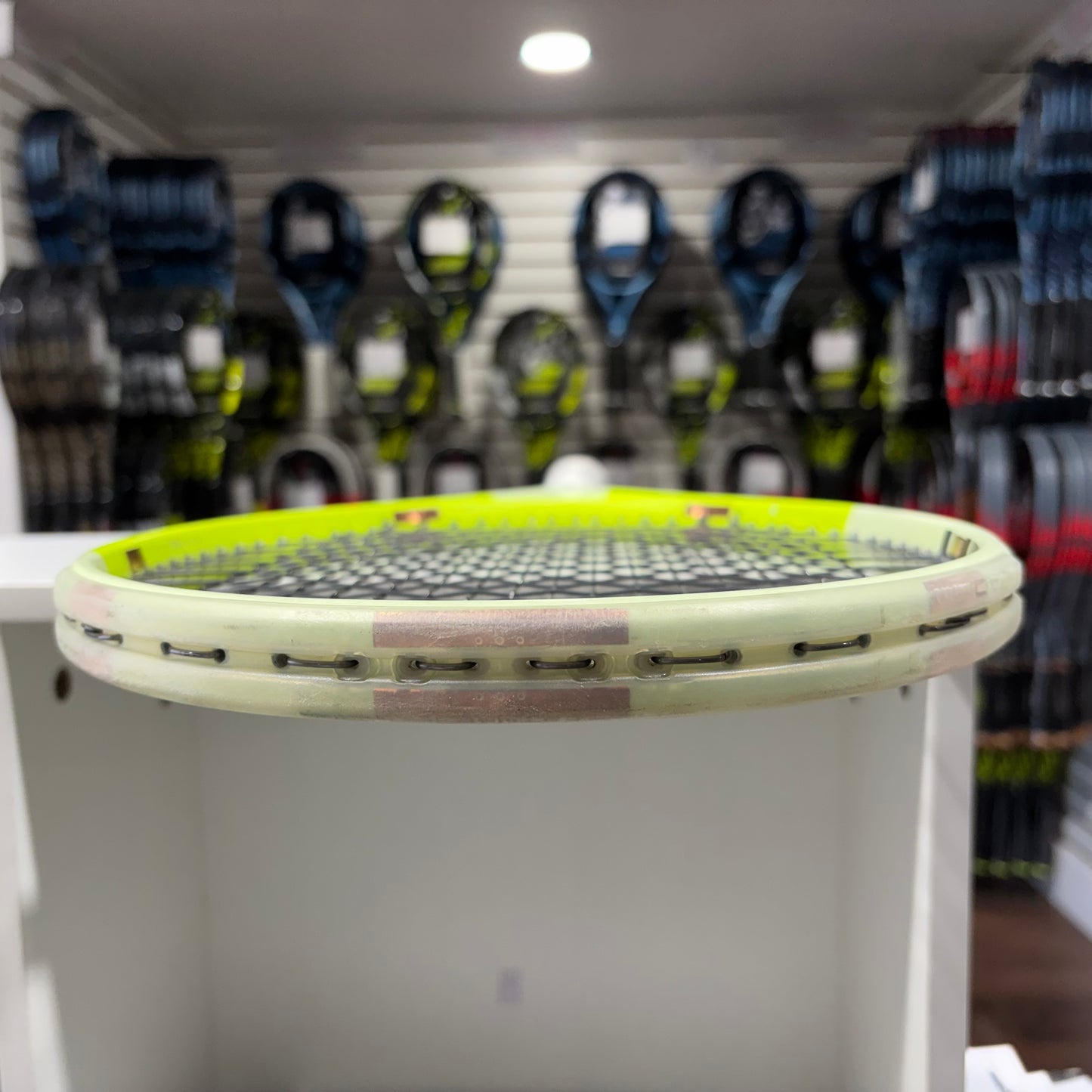 Head Auxetic 2 Extreme Pro gripsize 4 3/8 (Condition 9/10) 0204-5