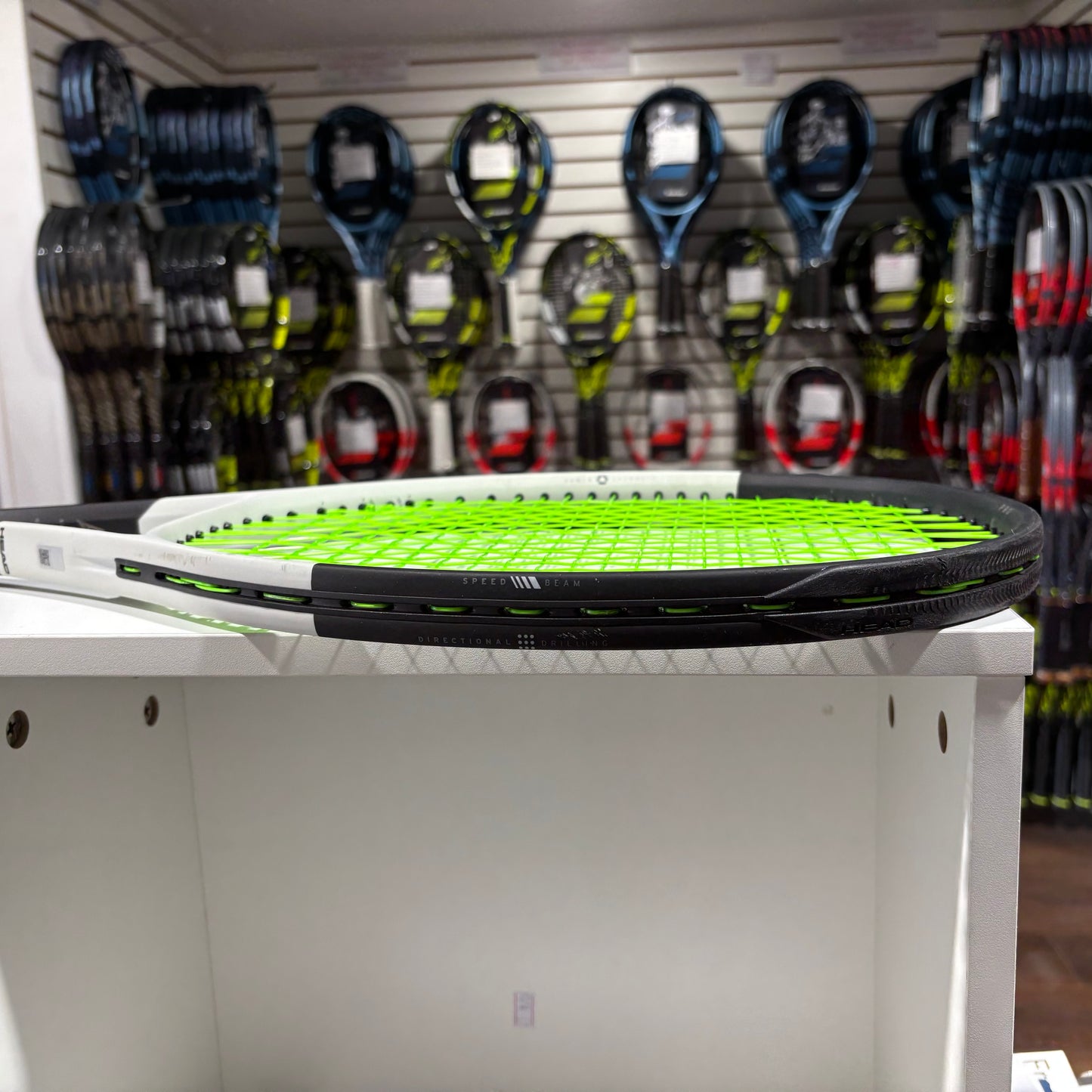 Head Auxetic 2 Speed Pro gripsize 4 3/8 (Condition 9/10) 0204-4