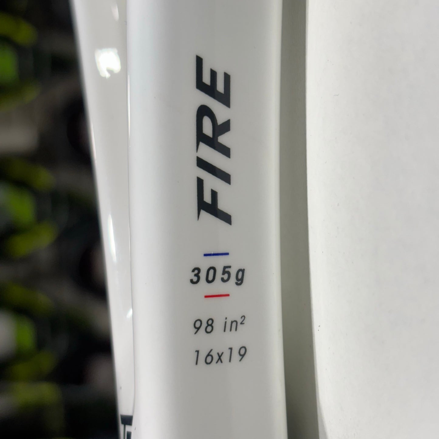 Tecnifibre Fire 305S gripsize 4 3/8 (Condition 9/10) 0826-6