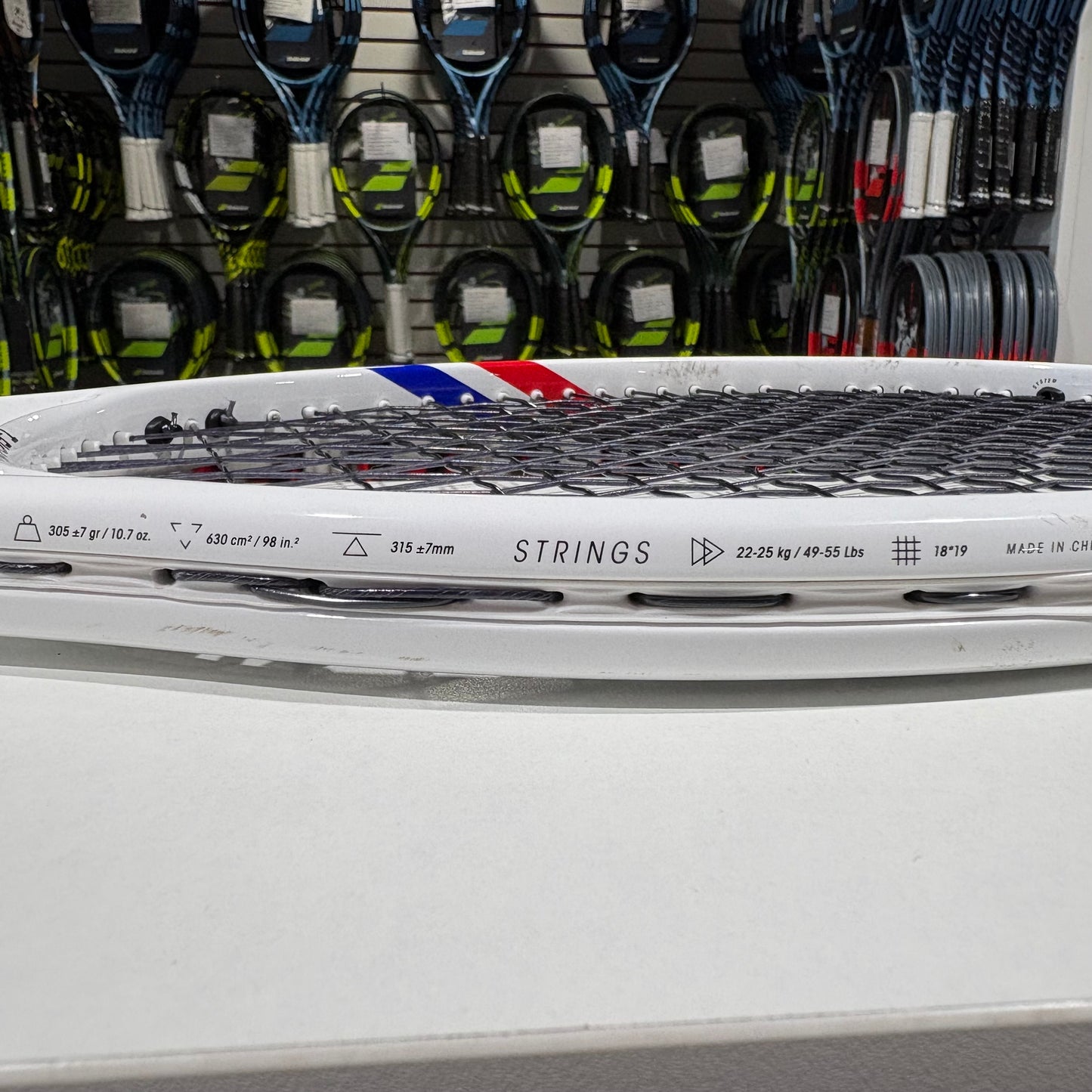 Tecnifibre T-Fight 305S gripsize 4 3/8 (Condition 9/10) 0723-4