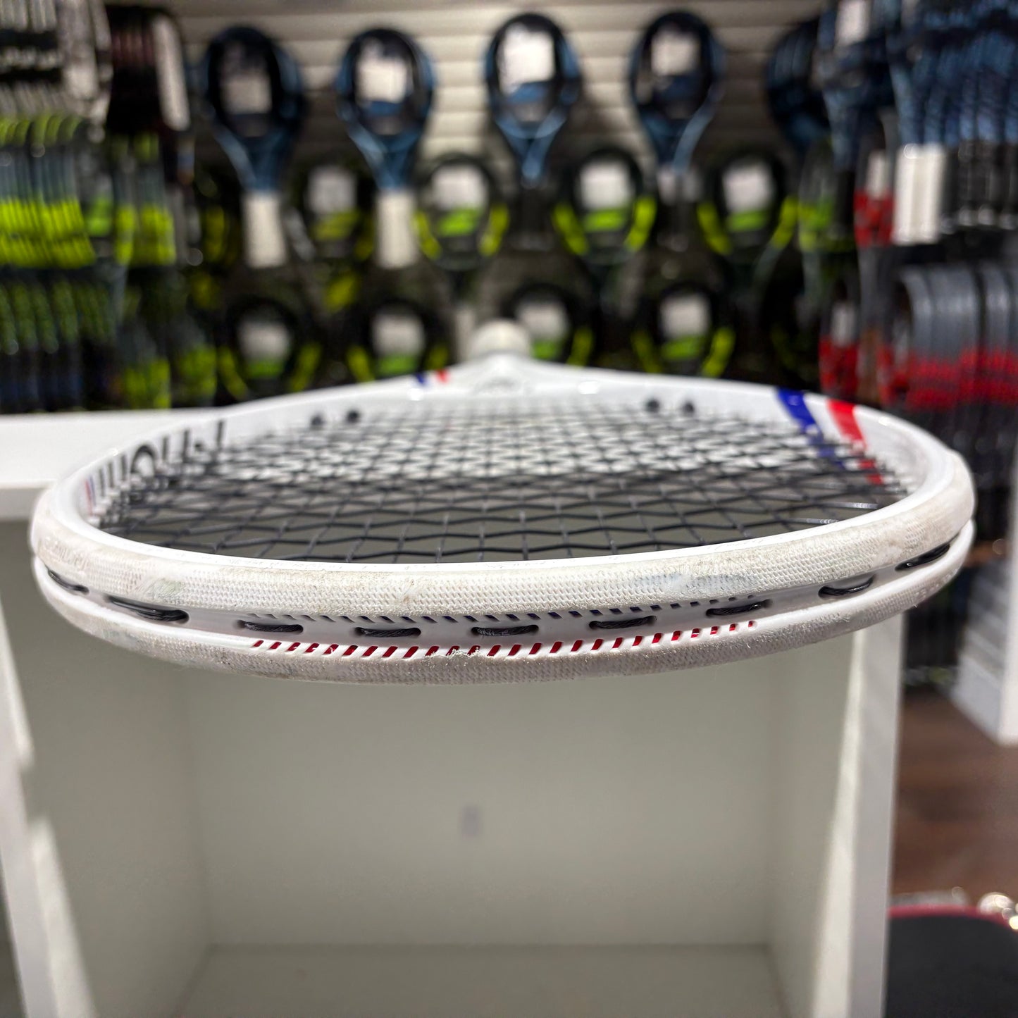 Tecnifibre T-Fight 305S gripsize 4 3/8 (Condition 9/10) 0723-4