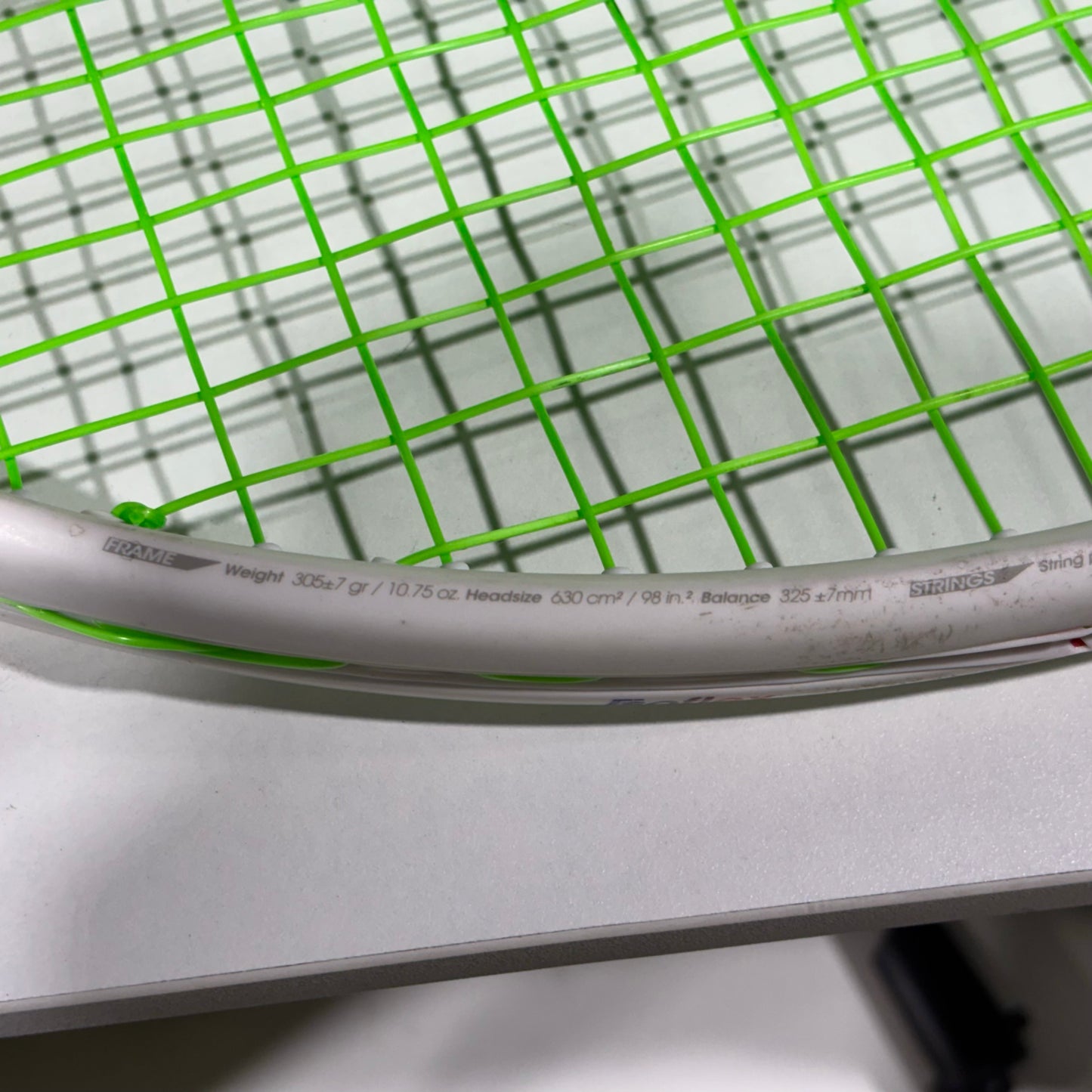 Tecnifibre T-Fight 305S gripsize 4 3/8 (Condition 8/10) 0826-7