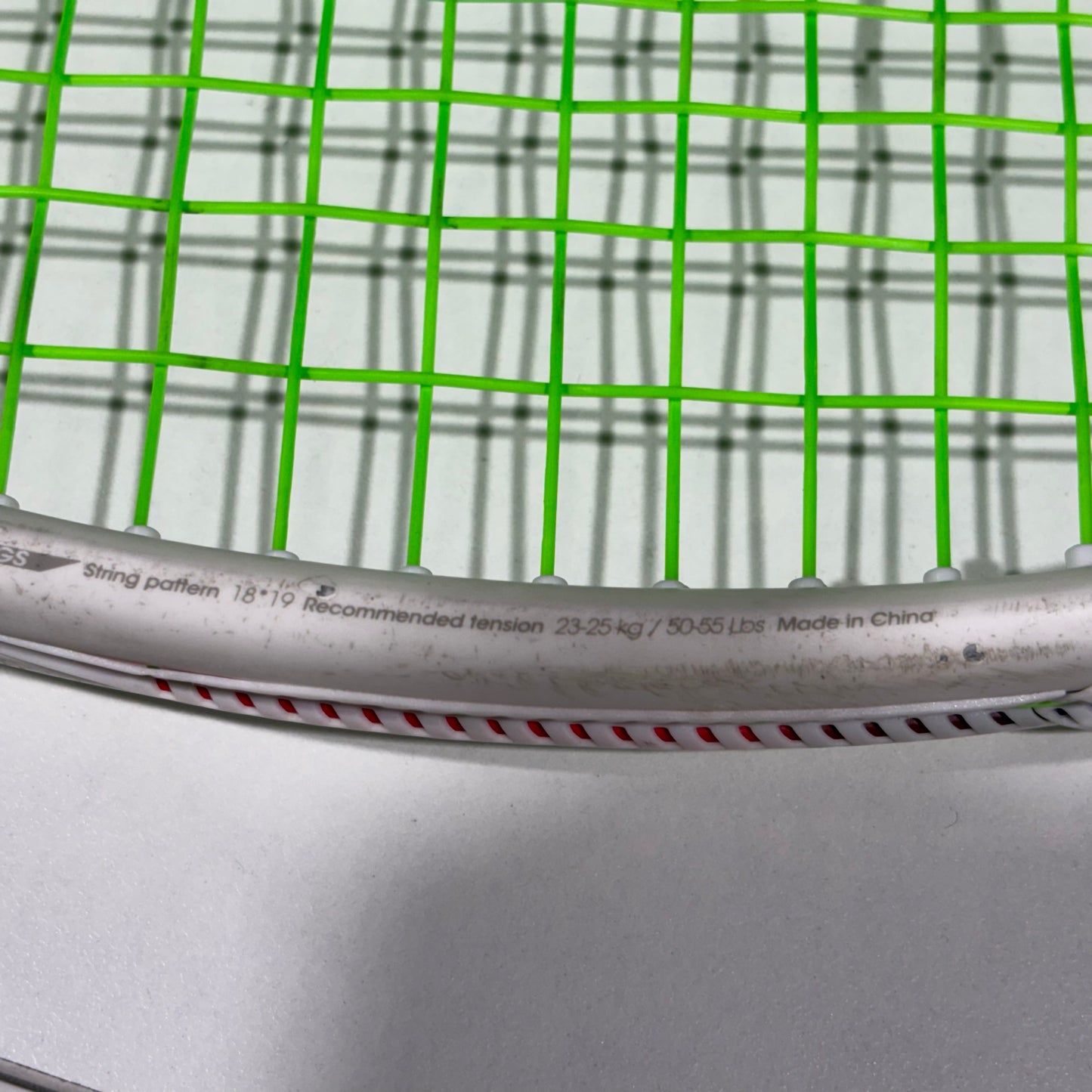 Tecnifibre T-Fight 305S gripsize 4 3/8 (Condition 8/10) 0826-7