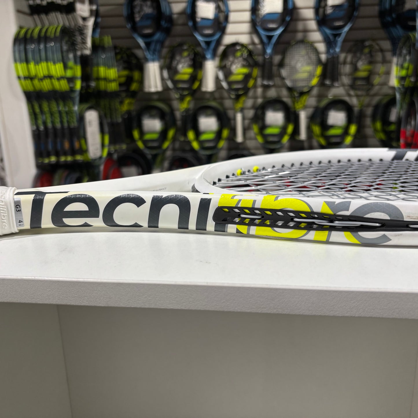Tecnifibre TF-X1 300 gripsize 4 3/8 (Condition 8/10) 0609-06
