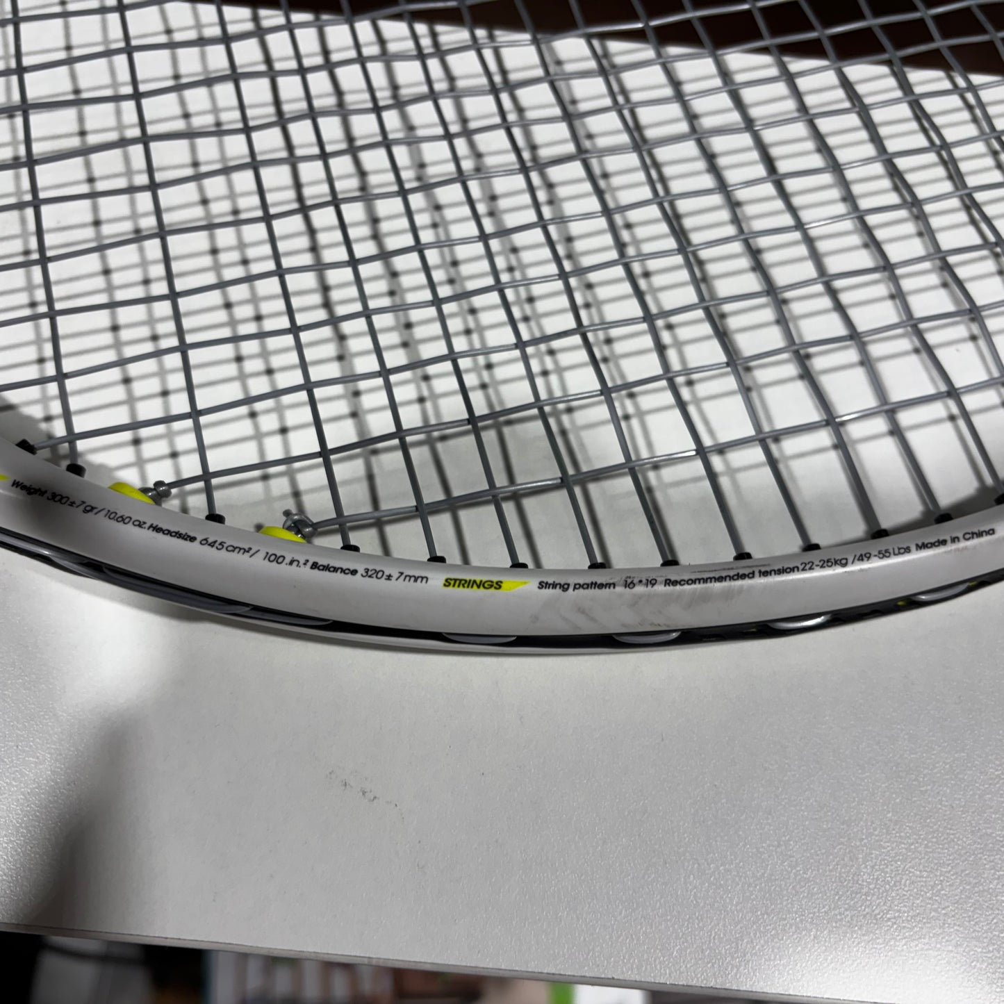 Tecnifibre TF-X1 300 gripsize 4 3/8 (Condition 8/10) 0609-06