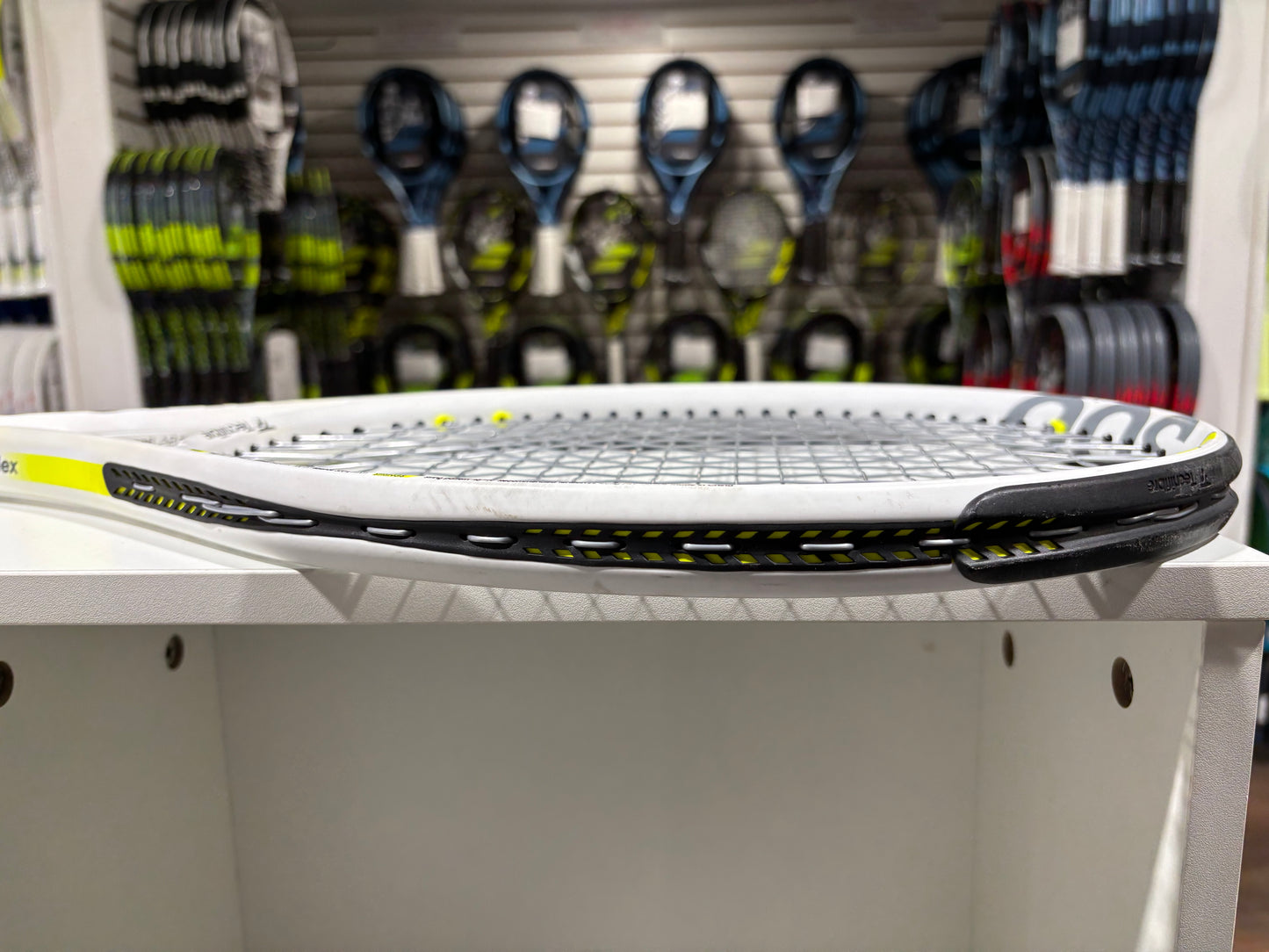 Tecnifibre TF-X1 300 gripsize 4 3/8 (Condition 8/10) 0609-06