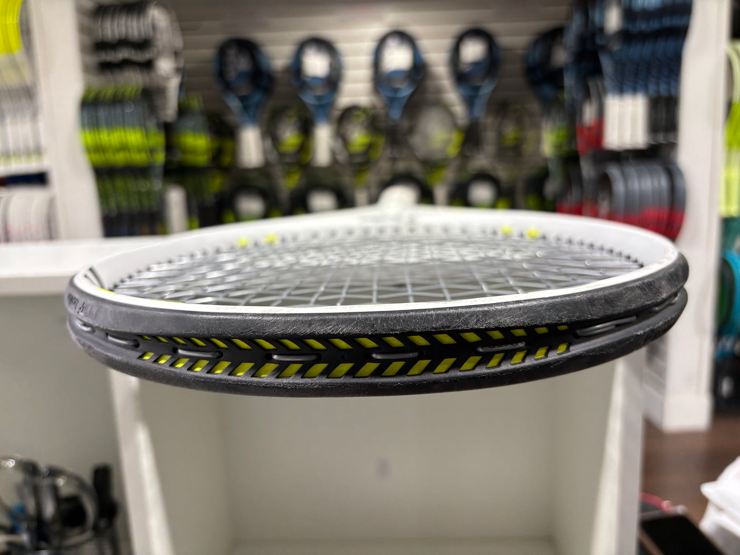 Tecnifibre TF-X1 300 gripsize 4 3/8 (Condition 8/10) 0609-06