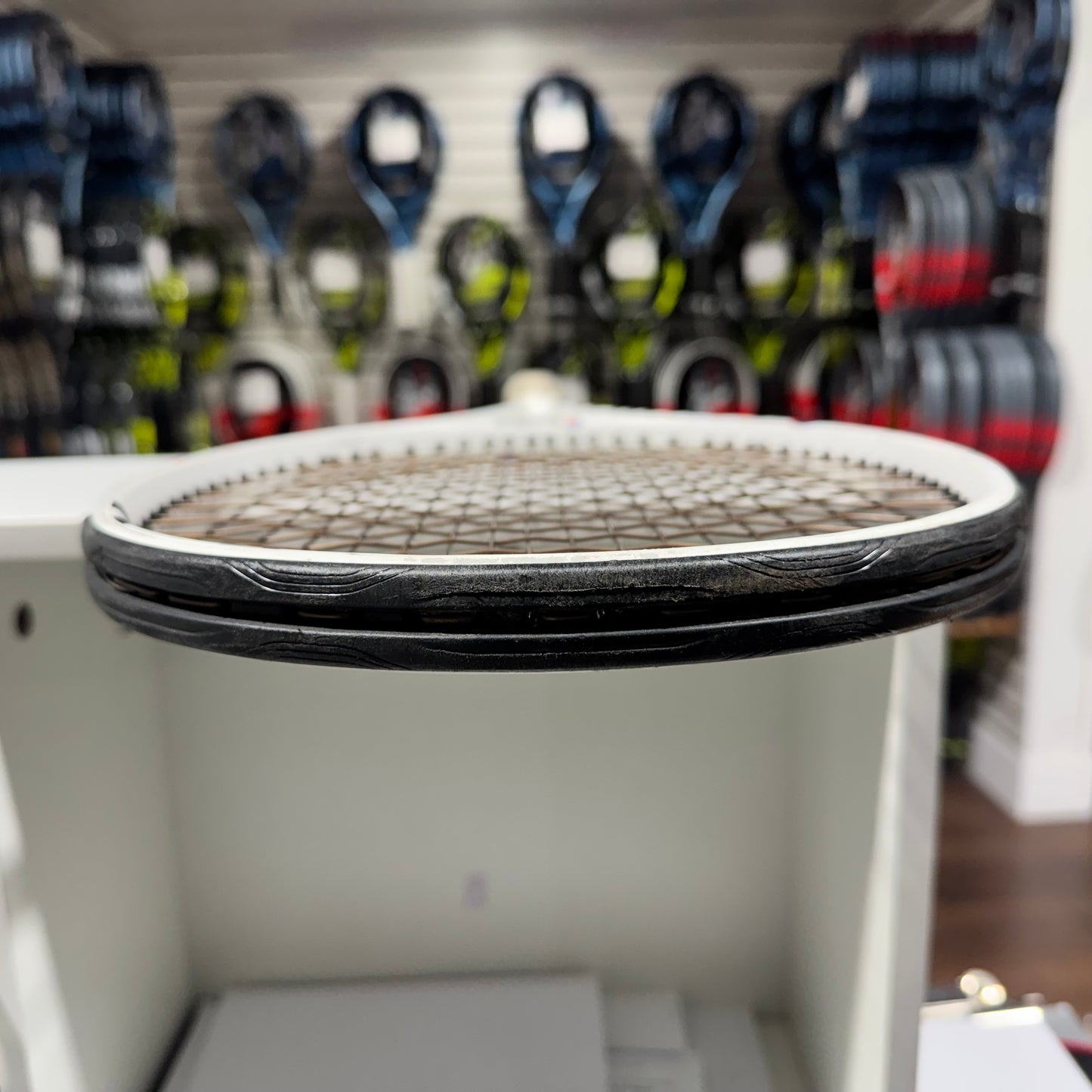 Tecnifibre TF40 305 16x19 grip 4 3/8 (Condition 8/10) 1217-5