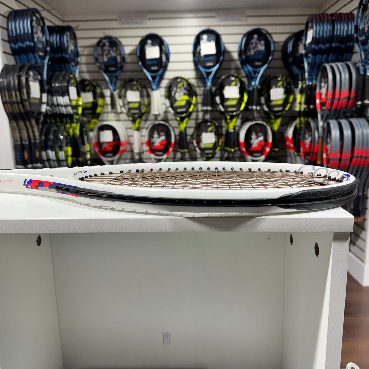 Tecnifibre TF40 305 16x19 grip 4 3/8 (Condition 8/10) 1217-5