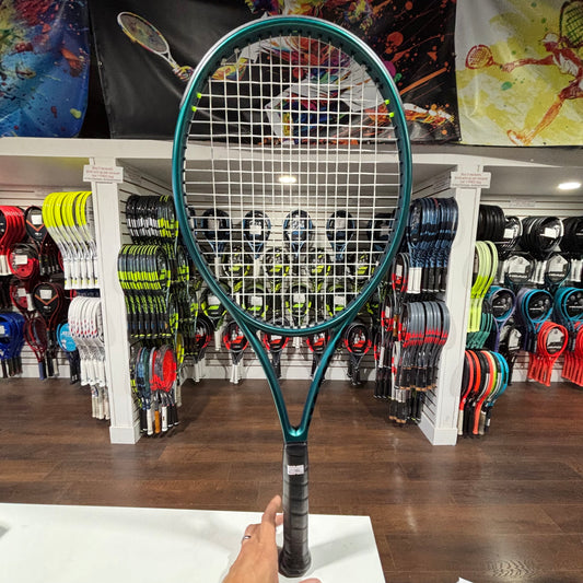 Wilson Blade 100UL V9 gripsize 4 1/4 (Condition 9/10) 0514-01