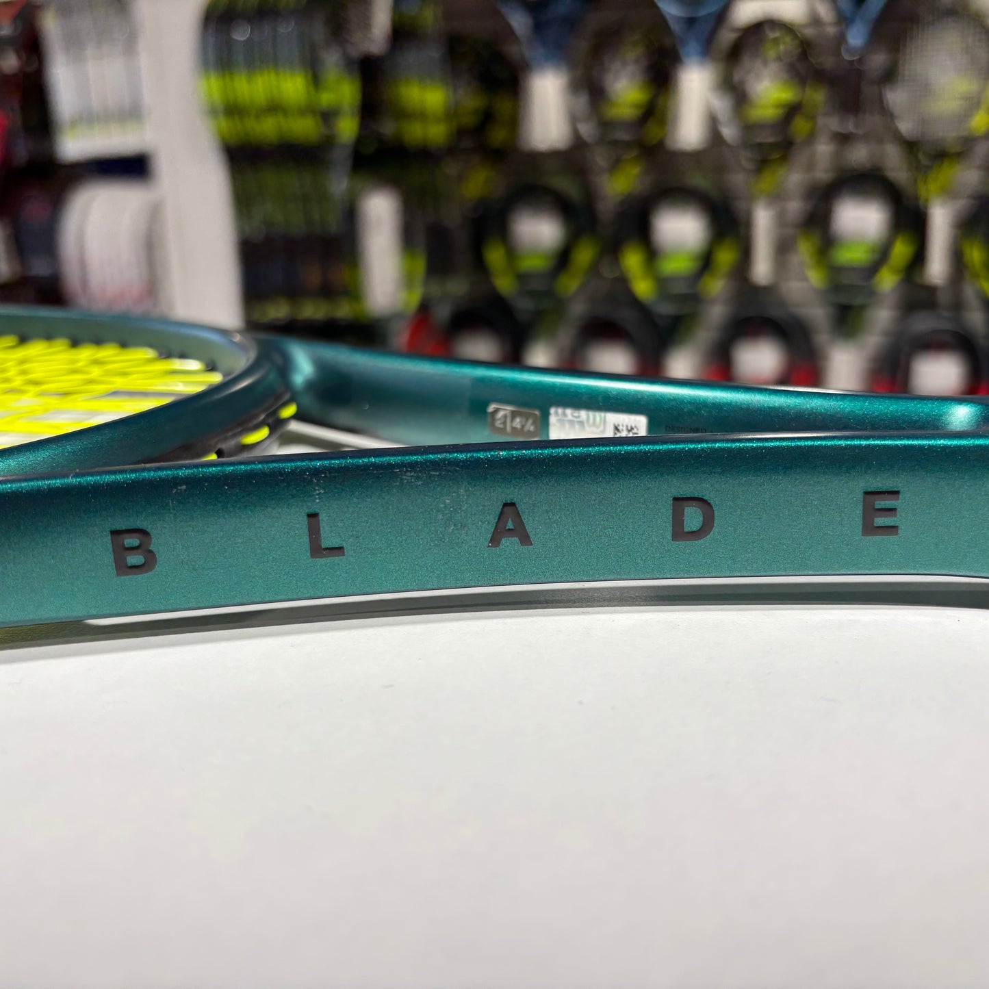 Wilson Blade 98 16x19 V9 gripsize 4 1/4 (Condition 7/10) 0609-05