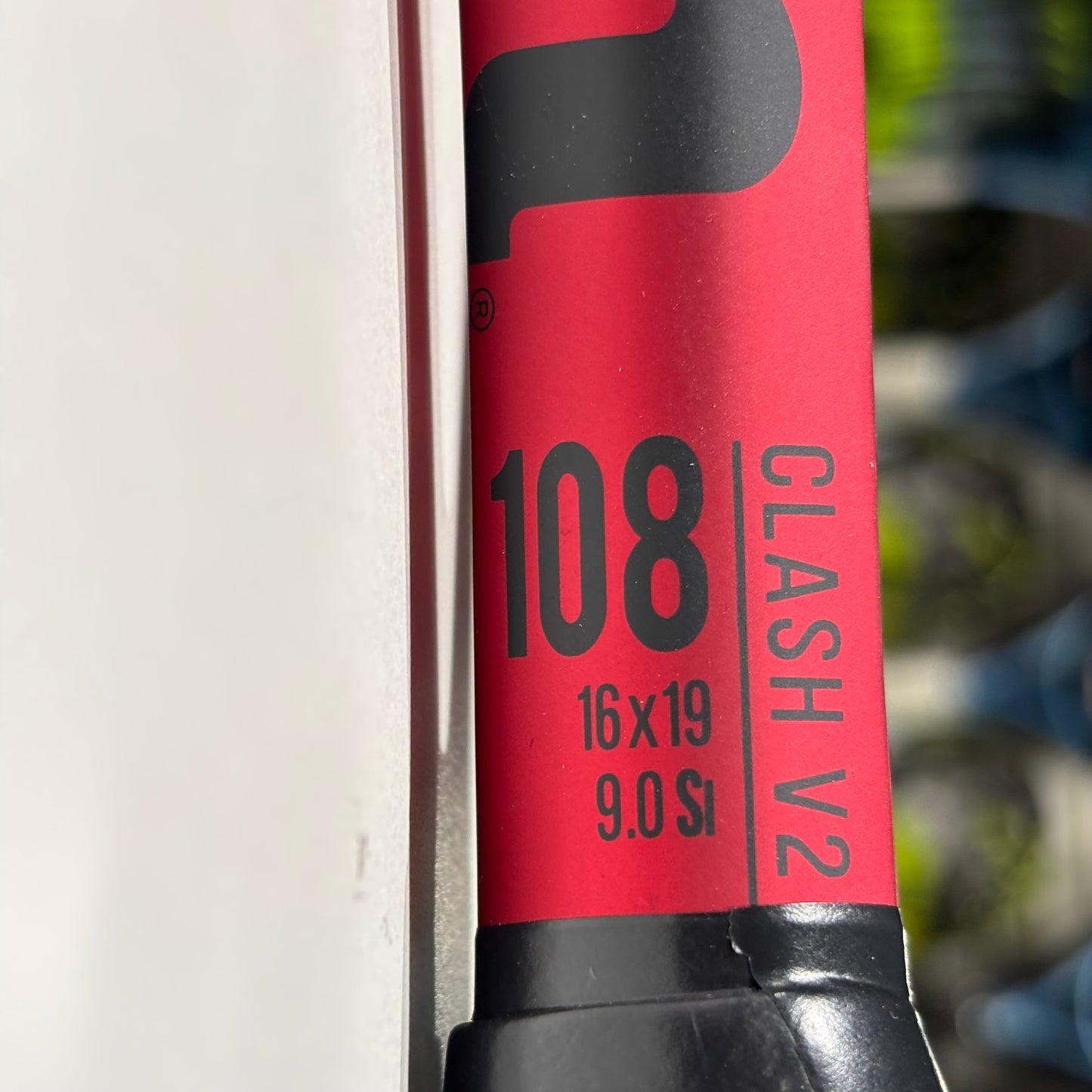 Wilson Clash 108 v2 grip 4 1/2 (Condition 9.5/10) 0429-01