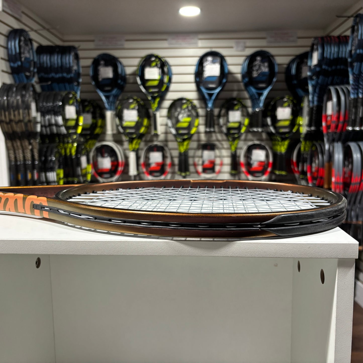 Wilson Pro Staff 97L V14 gripsize 4 1/4 (Condition 8/10) 0203-2