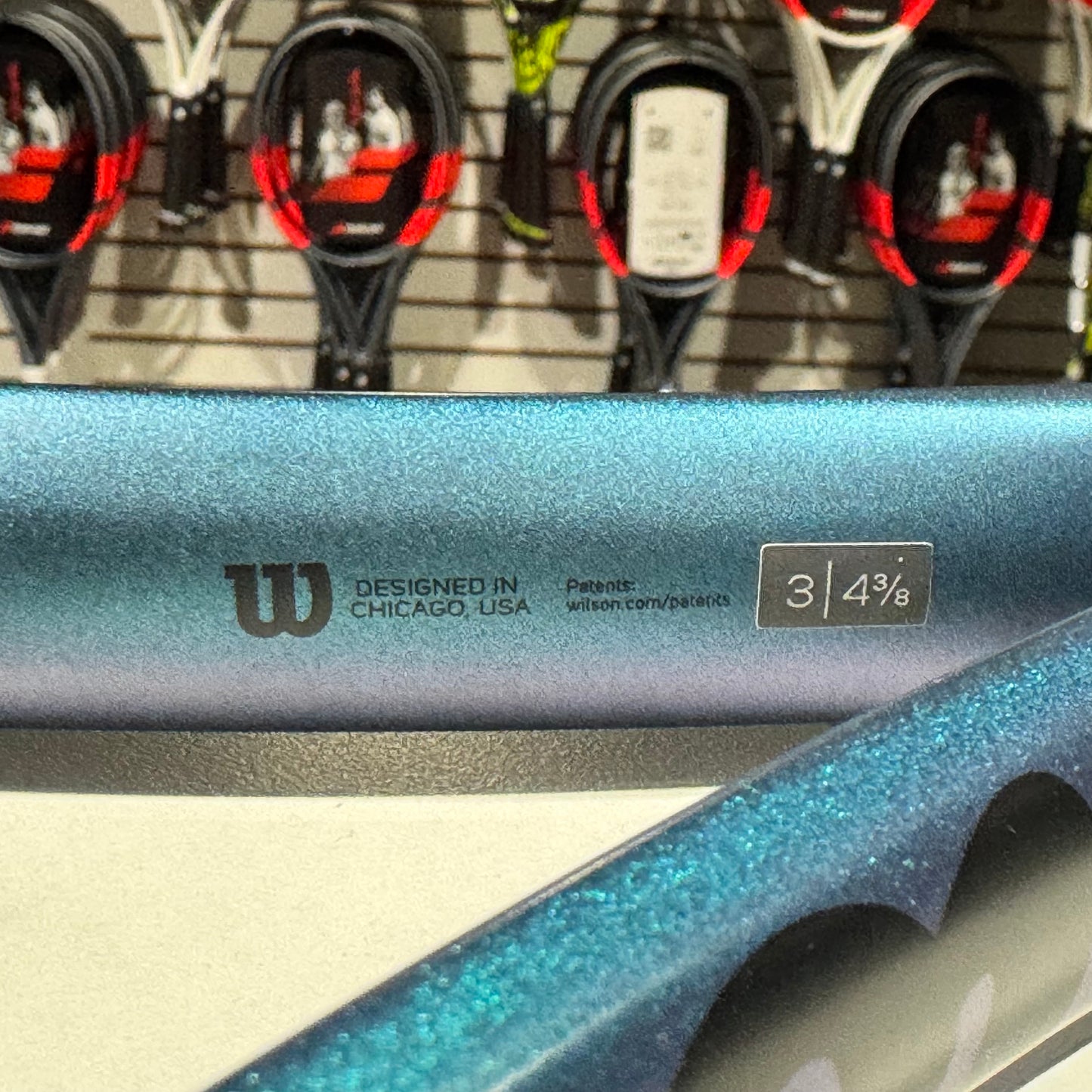 Wilson Ultra 100 V4 gripsize 4 3/8 (Condition 9/10) 1217-3