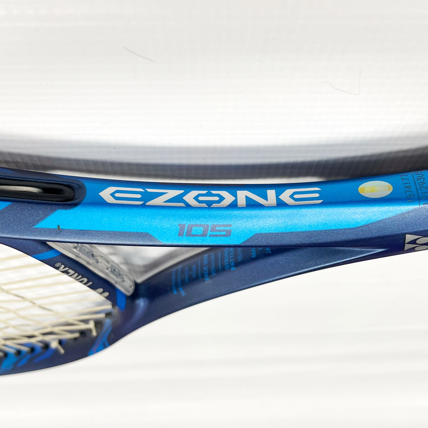 Yonex Ezone 105 gripsize 4 1/4 (Condition 9/10) Made in Japan 230816