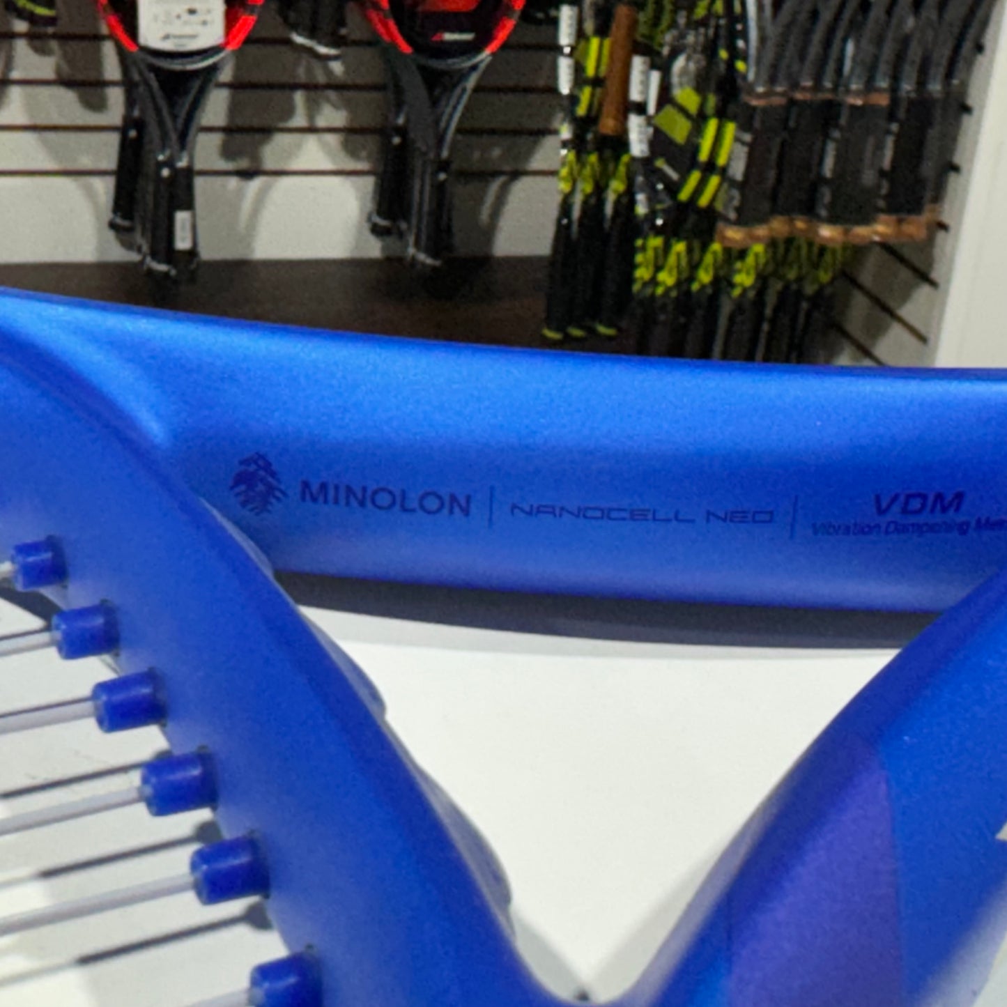 Yonex Ezone 115 grip 4 1/4 (Condition 9/10) 1216-5