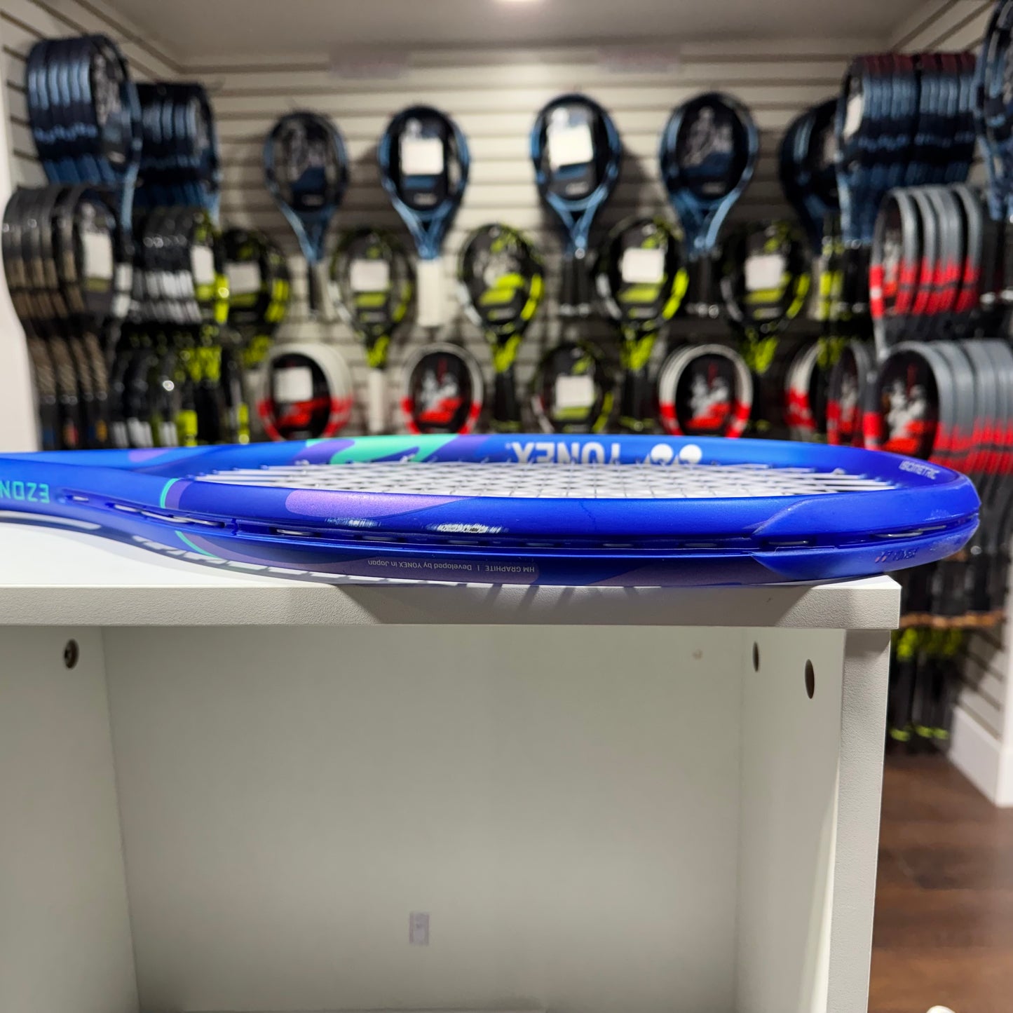 Yonex Ezone 115 grip 4 1/4 (Condition 9/10) 1216-5